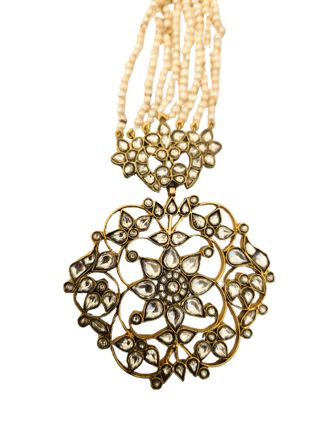 Kundan white pendant necklace