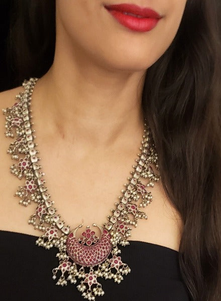 Silver tone ruby flower necklace