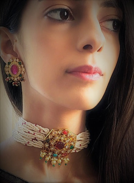 Choker Navrattan with pearls