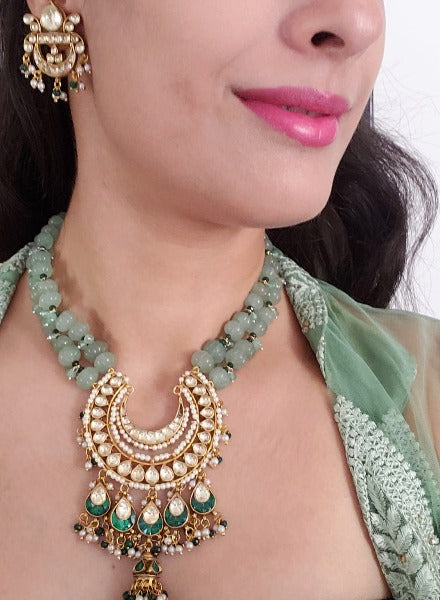 Kundan and aventurine necklace
