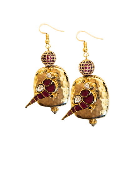 Earring gold with ruby bird