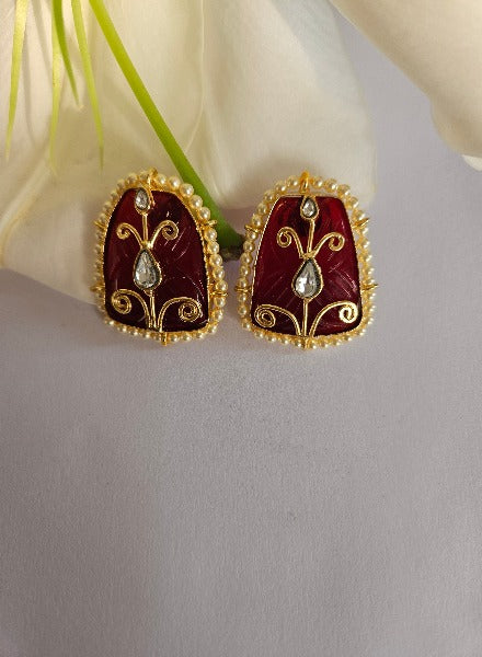 Carved ruby kundan earrings - Main Image