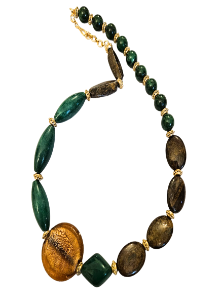 Green and brown jade necklace