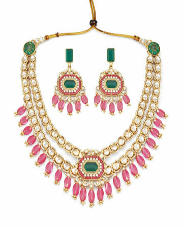 Jewelry set with pink and green beads 