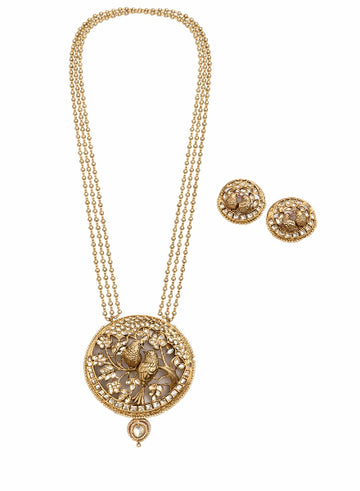 Gold bird pendant set