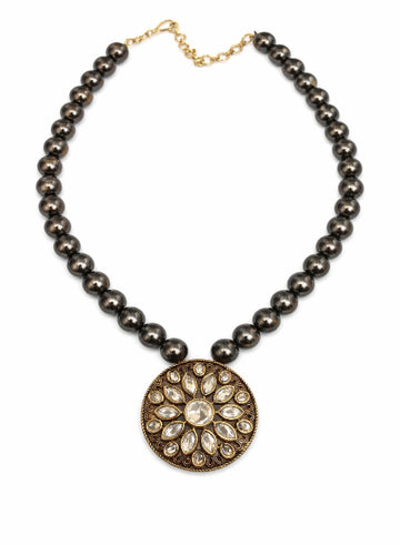Hemetite Kundan necklace