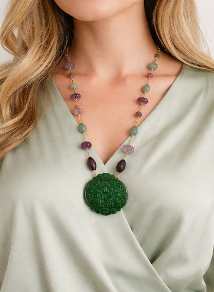 Vibrant Jade pendant with amethyst