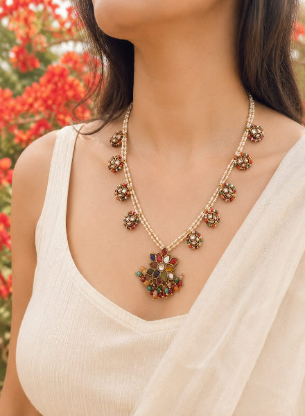 Navrattan Pearl necklace