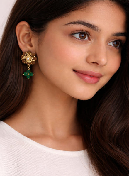 Wood flower studs with green clover drops