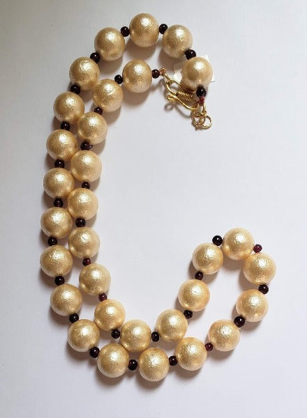 Pearl ruby string